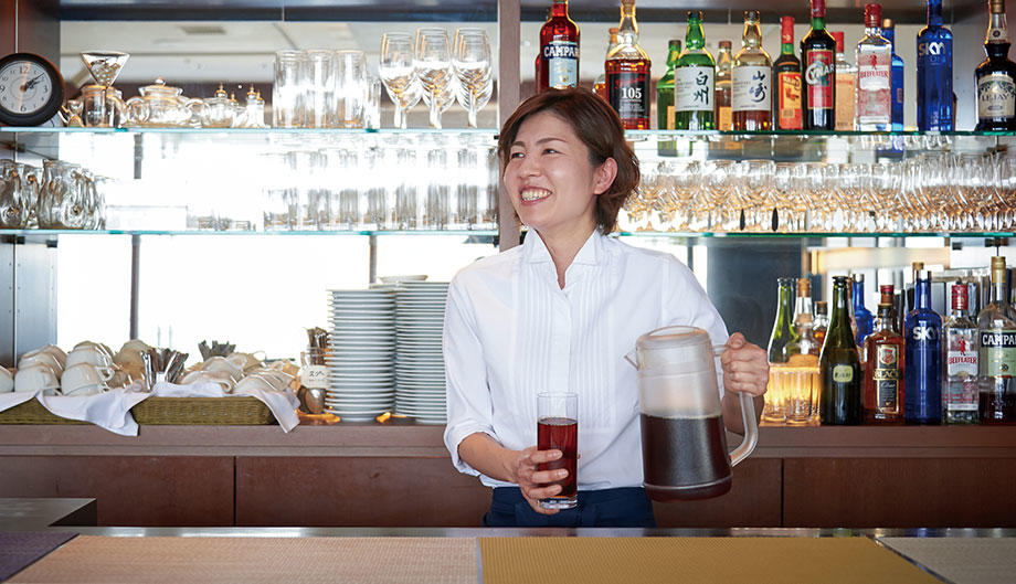 Top of side 代表取締役　高倉 朋美さん