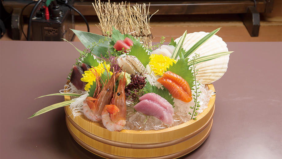 釜揚げしらすと地魚　快飛 本店「網元料理らしい豪快さと、料理人の感性を活かした繊細さ」