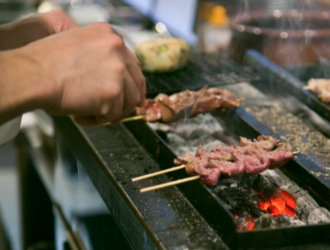 炭火焼鳥と一口餃子　TORA鶏YA　なんば店