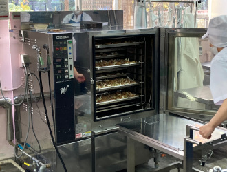 堺市立浜寺小学校（株式会社宝島　学校給食事業）