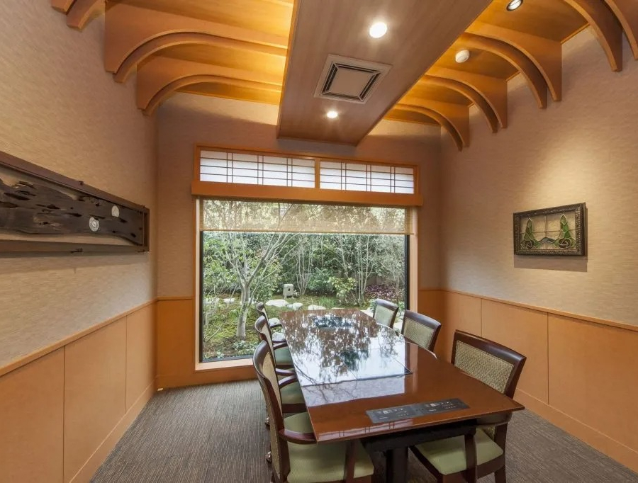 湯葉と豆腐の店 梅の花　福山店