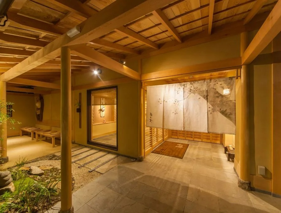 湯葉と豆腐の店 梅の花　高槻店