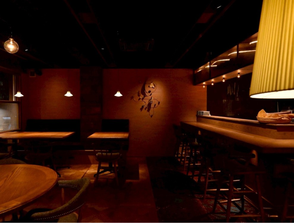 渋谷 Bistro Un Trois／株式会社Human Qreate