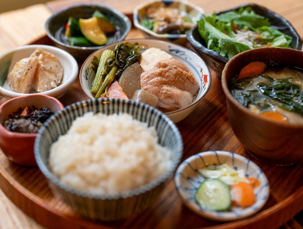 八百屋とごはん むかい