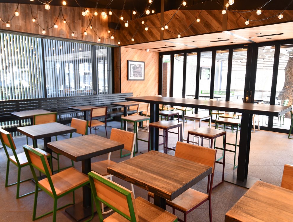 Shake Shack 外苑いちょう並木店