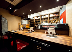 近江牛専門店　万葉まえだ亭 求人 ご家族や大切な方と少人数で贅沢気分を味わえます。