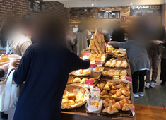 BAKERY&CAFE GAUDI 求人 