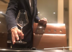 株式会社シュバルージュ 求人 有名ワインからマイナーワインまで各種ご用意しております。ソムリエ資格をお持ちの方やワインの知識がある方大歓迎です！