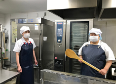 株式会社ケアプラス【ベーカリー事業／給食事業】 求人 