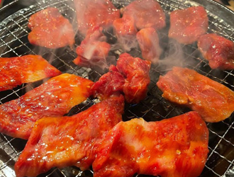 焼肉ホルモン まるよし精肉店 求人