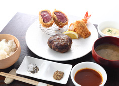 Restaurant YOKOO 求人 和と洋を融合させた、親しみやすいランチメニューも提案。