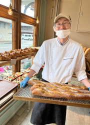 『BELLOTA』『Roti Chicken & Jackie Tacos』『ウエマルベーカリー京都』株式会社プレゼント 求人