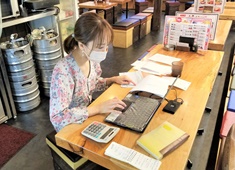 株式会社エムエーダイニング 求人 女性スタッフも活躍中★
若くしてキャリアアップも可能です！