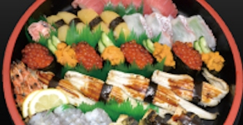 【宅配寿司専門店　新竹】【回転寿司店　新竹　ベイタワー店】／（有）すし処　新竹 求人