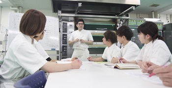 株式会社カスカード 求人