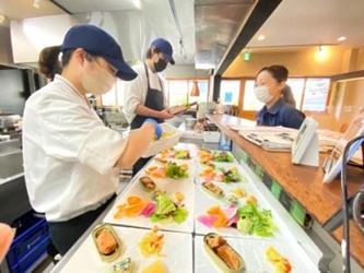 Cafe dining Back Street CORE 求人