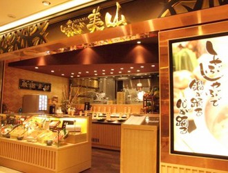 PIER THIRTY GROUP／ピアーサーティーグループ 求人 店舗マネジメントを担当する店長候補を積極採用！業態は不問。各店長に店舗経営を任せています。