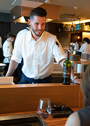 UNION SEAFOOD CAFE／株式会社オペレーションファクトリー 求人