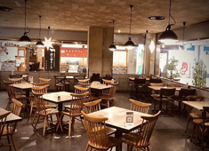 Il Paradosso アステ川西店／【株式会社ワールドフーズ】 求人 車通勤OKのため遠方からもお越し頂けます！電車で出勤する方も駅近店舗なのでアクセス面も良好です！