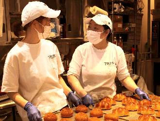 Truffle BAKERY(トリュフベーカリー)／株式会社DMC【HOUSER GROUP】 求人