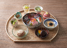 株式会社 Innovation Design 求人 地産地消の食材を使った飲食店。旬の安心・安全な食材を使った体に優しいお料理で多くのお客様を笑顔にしましょう！