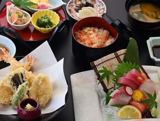 活魚と日本料理　和楽心 求人
