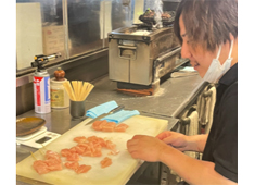 有限会社sauce(本気炭火焼鶏料理 壱屋) 求人 