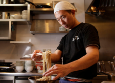 麺匠たか松（株式会社 髙松フード・クリエイト） 求人 店舗見学も実施しておりますので、どんなご質問もその場で解決できます。