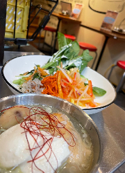 参鶏湯専門店 百年の礎/ファイブ・イー・ライフ株式会社 求人