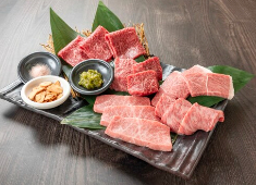 ライブ焼肉 てんぐ西中島本店 求人 沢山のメニューを一緒に作っていきましょう！
経験豊かな貴方の腕を活かせる絶好のチャンス！