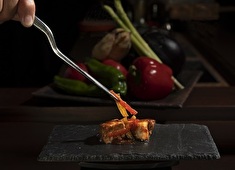 ナプレ／祇園びとら、他／株式会社TERRAMIA【TAKAMI HOLDINGS グループ企業】 求人 【祇園びとら、】食材・技法にこだわりつつ、独自のエッセンスを加えた創作フレンチを提供！アイデアが形になる機会多数！