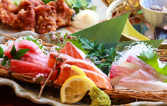 旬魚旬菜きらく・SHIN-OSAKA KIRAKU 楽/株式会社ネクストワンドリーム 求人 魚介類はその日一番状態のいいものを仕入れてます。旬の食材に触れながら勉強できます！