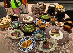 旬魚旬菜きらく・SHIN-OSAKA KIRAKU 楽/株式会社ネクストワンドリーム 求人 和洋様々なメニューもご提案し、お客様のニーズに応えています。経験ジャンルは不問です！