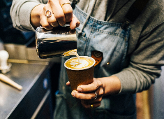 疾風勁草/株式会社ザ・ガッツ 求人 本格派コーヒーを提供するコーヒースタンド「THE GUT'S COFFEE」を運営。