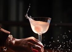 FOUR SEASONS HOTEL OSAKA (フォーシーズンズホテル大阪) 求人 