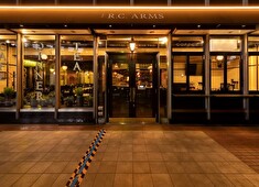 株式会社ダイナック(サントリーグループ) 求人 コロナを経て新ブランドが誕生。20代・30代の視点を生かした業態開発を進めています。