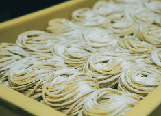 株式会社エースタイルホールディングス 求人 全てが自家製麺です。未経験の方も一から教えるので安心です。