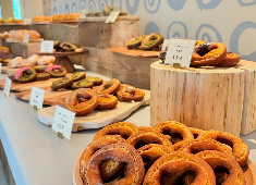 株式会社サンパーク 求人 「WeLoveDonut」。高木珈琲の姉妹ブランドとして展開しています！