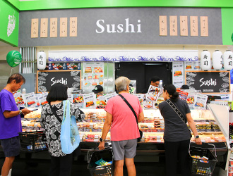 【ドン・キホーテグループ】PAN PACIFIC RETAIL MANAGEMENT（ハワイ） 求人 日本食の代表「SUSHI」をメインに、刺身やてんぷらなどの和食を提供していきます！