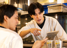 株式会社ダイナック(サントリーグループ) 求人 新業態も続々OPEN！様々な価格帯のお店を展開しています。