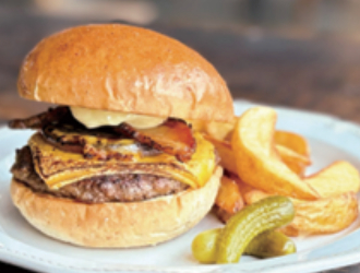 IAMCoffee Pizzeria&Cafe／株式会社今井書店 カフェ事業 求人 メイン料理のピザの他、ハンバーガー、サンドイッチなどのカフェメニューをご提供。新メニュー提案も大歓迎です！