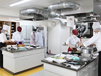 株式会社パンプキンズコーポレーション 求人