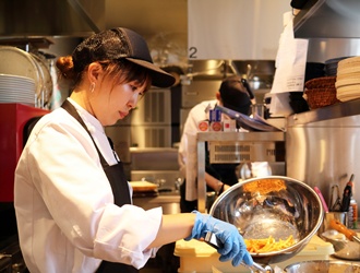 株式会社バルニバービインターフェイス【東証グロース上場企業】 求人