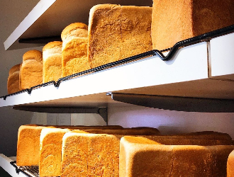 やきたてパンとデザートのお店「メサベルテ」/有限会社メサベルテ 求人