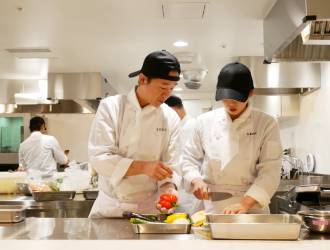 株式会社LEOC（レオック） 求人