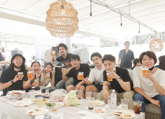 株式会社ファイブディアライフ 求人 スタッフ同士のコミュニケーションも良いバランスで行ってます！同じ価値観、熱い気持ちを共有できる貴方を待っています！