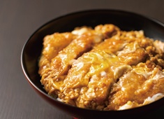 株式会社資さん 