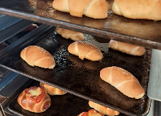 やきたてパンとデザートのお店「メサベルテ」/有限会社メサベルテ 求人 