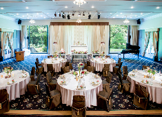 岡山国際ホテル お二人のかけがえのない大切なスタートを、オーダーメイドスタイルで心を込めてお手伝いさせて頂いております。