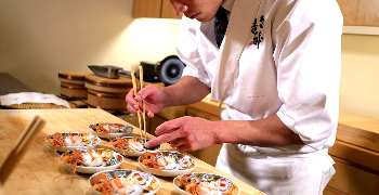 寿司赤酢 ／ 魚河岸 宮武 ／ 寿司赤酢 遊 ／ 鮨いわもと　【株式会社 寿司赤酢】 求人